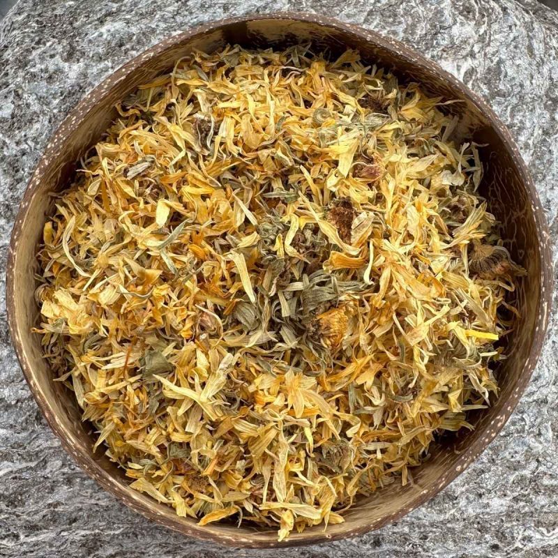 Organic dried calendula flowers cut
